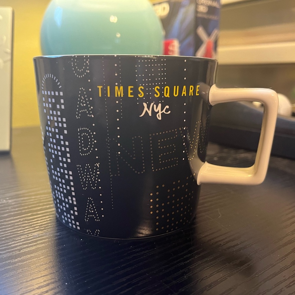 2018 Starbucks New York Mug